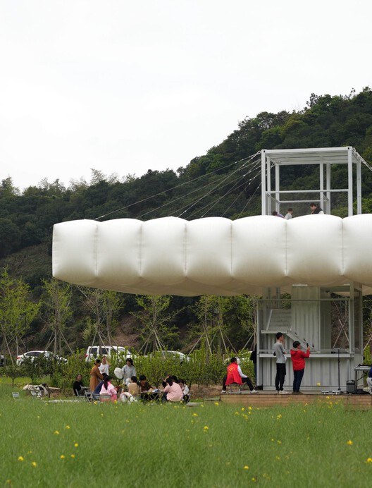 Down in the Clouds / Practice on Earth + Increments Studio - Exterior Photography