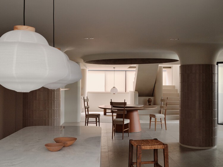 CSC Residence / Shishi Interior Design Co., Ltd. - fotografía de interiores, comedor, madera, sillas