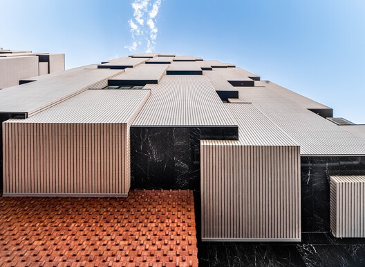 Vala Apartment / Dasein Office - Exterior Photography