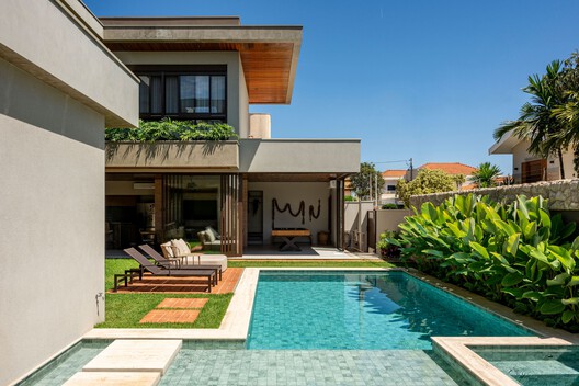 MFGT House / Juliana Martins Arquitetura MFGT House / Juliana Martins Arquitetura - Exterior Photography, Garden, Courtyard, Balcony
