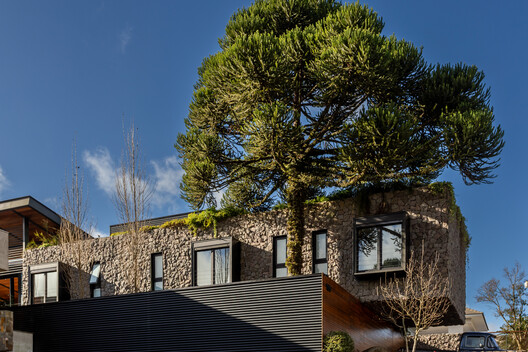 Casa LG / Oficina Conceito Arquitetura - Fotografía exterior, Jardín