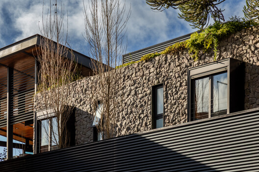 Casa LG / Oficina Conceito Arquitetura - Fotografía exterior, Fachada, Balcón