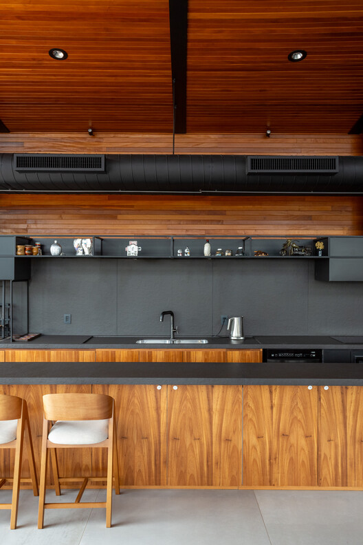 Casa LG / Oficina Conceito Arquitetura - Fotografía interior, Cocina, Madera, Encimera, Iluminación, Vidrio