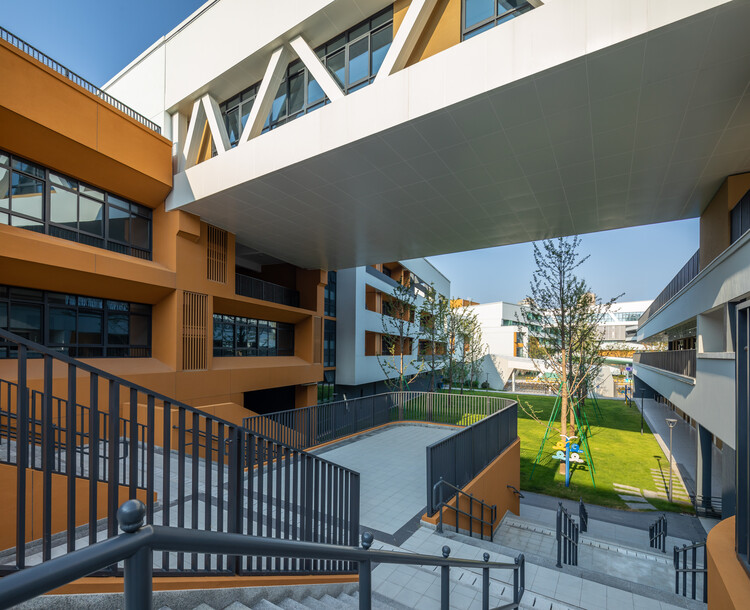 宁波市鄞州区童第周实验学校 / c+d 设计中心 - 更多图片