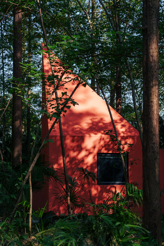 Red Cabin / Wiki World + Advanced Architecture Lab - Exterior Photography, Wood, Forest