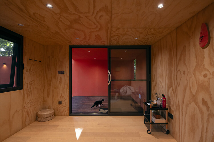 Cabaña Roja / WikiWorld + Laboratorio de Arquitectura Avanzada - Fotografía de interiores, Madera