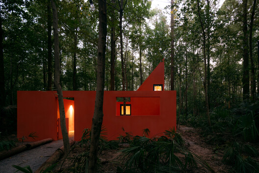 Red Cabin / Wiki World + Advanced Architecture Lab - Exterior Photography