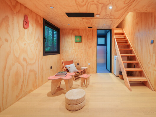 Red Cabin / Wiki World + Advanced Architecture Lab - Interior Photography, Wood