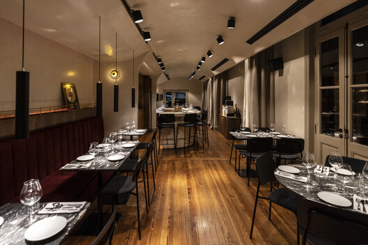 Espacio Gastronómico Bordó / Paolini Arquitectos - Fotografía interior, Comedor, Mesas, Sillas