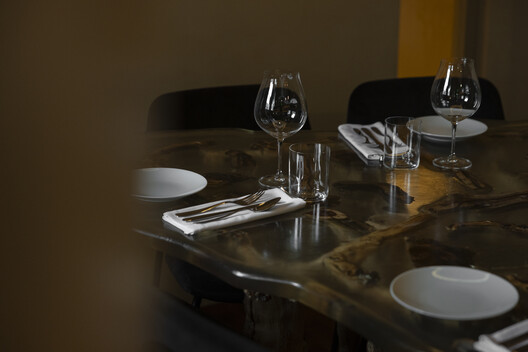 Espacio Gastronómico Bordó / Paolini Arquitectos - Fotografía interior, Mesas, Vidrio