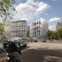 SNOB Architects Designs Contemporary Office Building in Barcelona’s El Raval District - Imagen 1 de 4