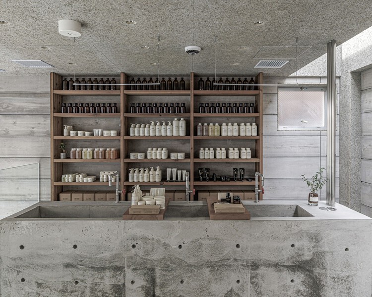 Le Labo 代官山 / 长坂常 Schemata Architects - 木头, 隔断, 台面