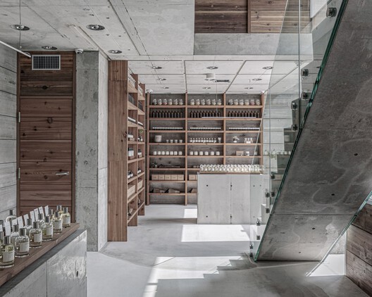 Le Labo Daikanyama / Schemata Architects + Jo Nagasaka - Interior Photography, Stairs, Wood, Shelving