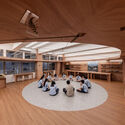 Aula de la Escuela Secundaria de Qingshan Forest / 317designstudio - Fotografía interior, Interiores Educativos