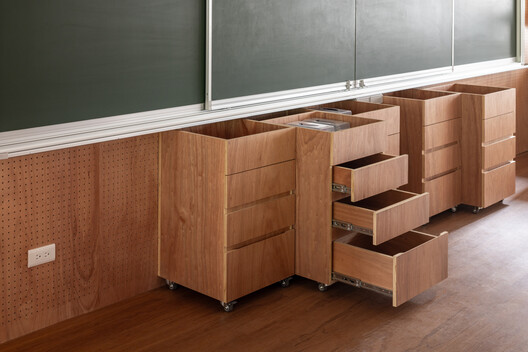 Qingshan Forest Junior High School Classroom / 317designstudio - Image 25 of 34