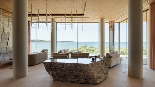 House in Yokosuka 2nd / RID Co., Ltd. - Image 2 of 12