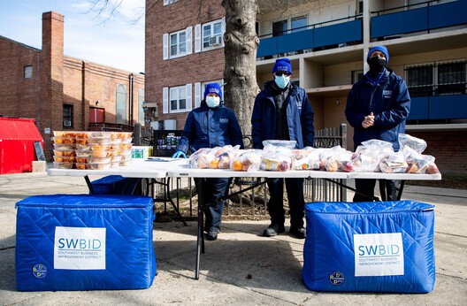 “Coming Together” Exhibition in Washington Explores Post-Pandemic Transformations of Community and Public Spaces “Coming Together” Exhibition in Washington Explores Post-Pandemic Transformations of Community and Public Spaces - Image 7 of 23