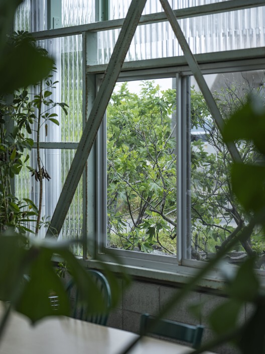 Teshima Factory / Schemata Architects + Jo Nagasaka - Interior Photography, Glass