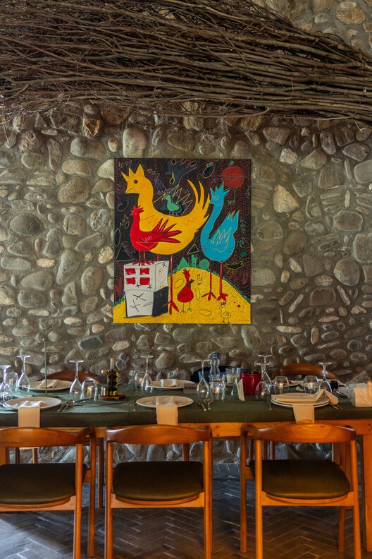 Alojamiento en Fairy Cottage/Maden Group: fotografía de interiores, restaurante, sillas