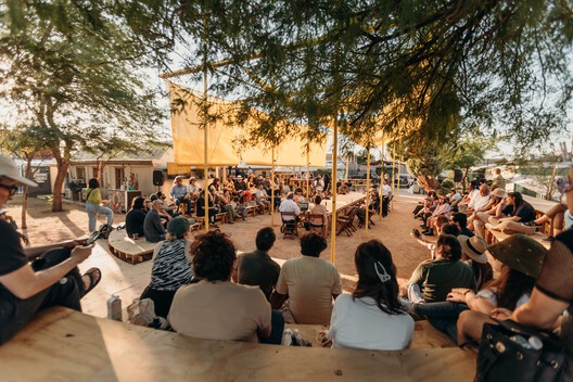 When Eating Becomes Spatial: 14 Projects Built Around Shared Meals - Image 13 of 21