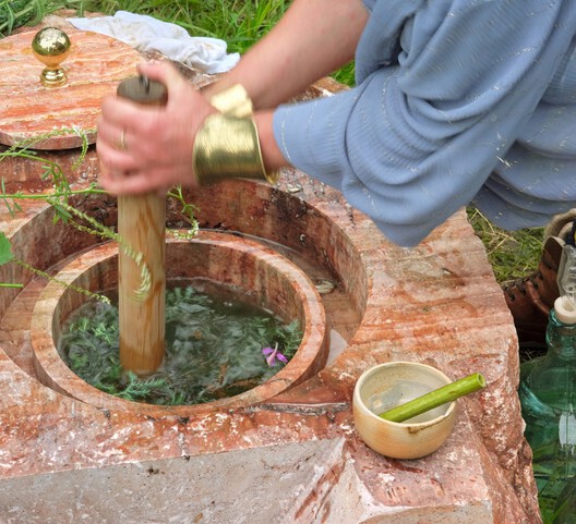 When Eating Becomes Spatial: 14 Projects Built Around Shared Meals - Image 18 of 21