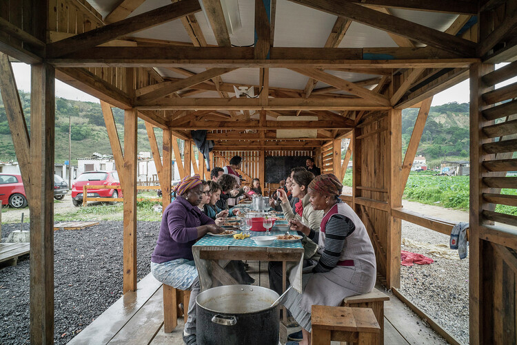When Eating Becomes Spatial: 14 Projects Built Around Shared Meals - Image 21 of 21