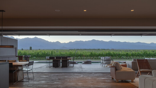 Casa Strazik  / González Olsina & Vega Arquitectos - Fotografía interior, Sala de estar, Sillas