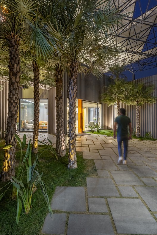 Karachi Steel Industries / DB Studios + Modative Design Studio - Exterior Photography, Garden, Courtyard