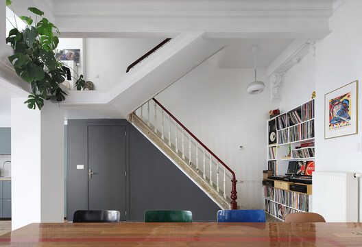 Brussels Dual Residence / Atelier Tom Vanhee - Interior Photography, Wood, Lighting, Stairs, Chair