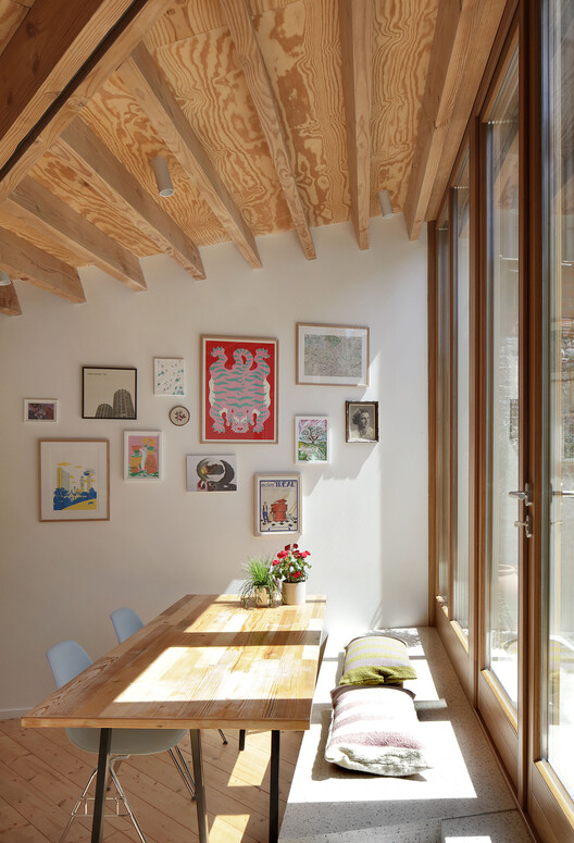 Butterfly Townhouse / Atelier Tom Vanhee - Interior Photography, Wood, Table, Lighting, Chair