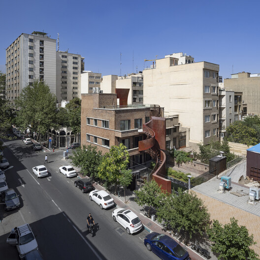 The Poet's House / Next Office–Alireza Taghaboni - Exterior Photography, Windows, Balcony