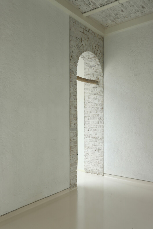 The Poet's House / Next Office–Alireza Taghaboni - Image 8 of 28