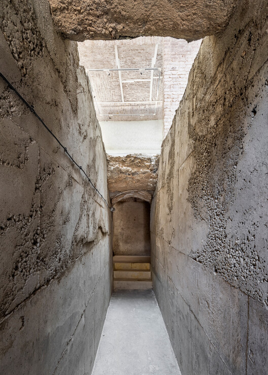 The Poet's House / Next Office–Alireza Taghaboni - Image 12 of 28