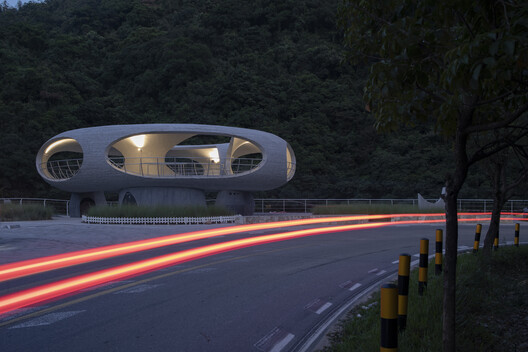 Resting Loop with Views / HCCH Studio - Image 37 of 55