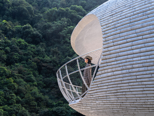 Resting Loop with Views / HCCH Studio - Exterior Photography