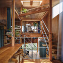 Casa en Nakano / HOAA / Hiroyuki Oinuma Architect & Associates - Fotografía interior, Casas, Terraza, Escaleras, Fijación Vigas, Barandas