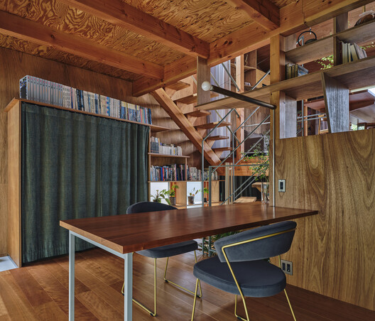 House in Nakano / HOAA / Hiroyuki Oinuma Architect & Associates - Interior Photography, Wood, Shelving, Lighting, Chair