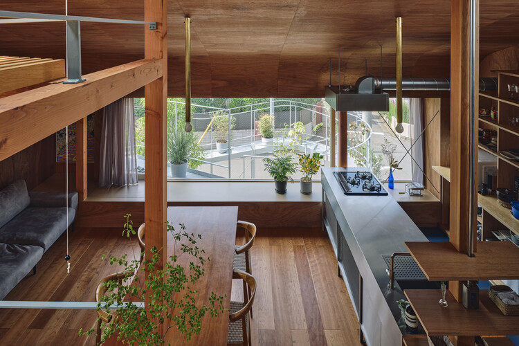 Casa Nakano / HOAA / Hiroyuki Oinuma Architect & Associates - Fotografía de interiores, cocina, madera, fijación de vigas
