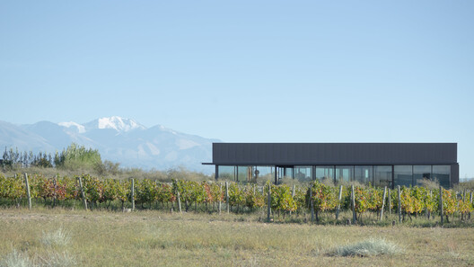 Santos Spirits Distillery / Valeria Moreno - Image 13 of 20