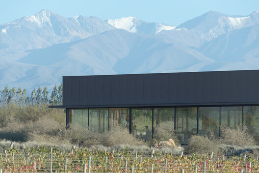 Santos Spirits Distillery / Valeria Moreno - Exterior Photography