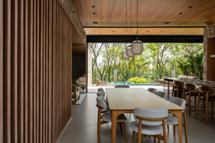 Casa Virtis / Fitore Arquitetura - Fotografia de Interiores, Sala de Jantar, Madeira, Mesa, Cadeira