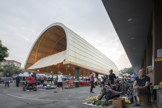 Designing the Public Market: Architecture for Gathering, Trading, and Belonging - Image 6 of 20