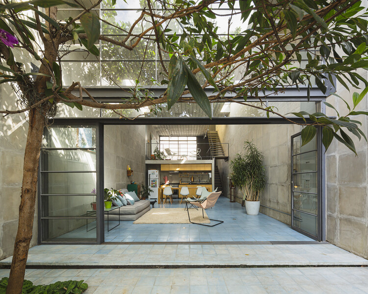 Casa Pinheiros / 23 SUL - fotografía exterior, patio interior