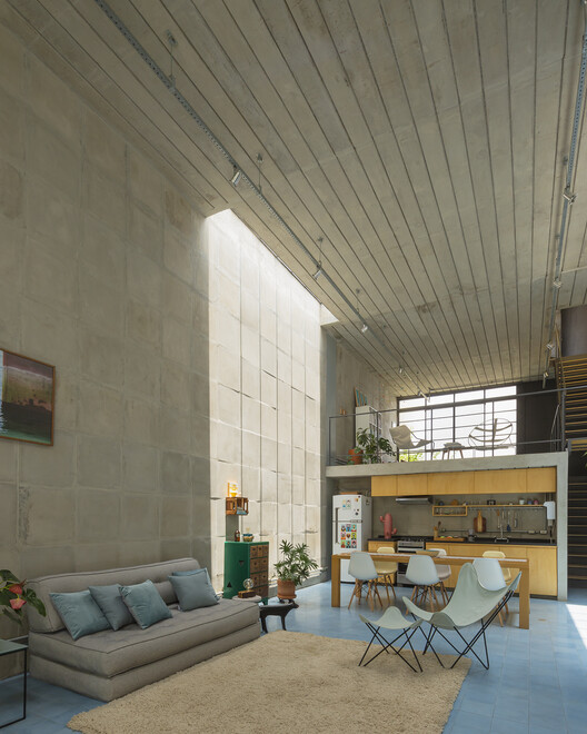 Casa Pinheiros / 23 SUL - fotografía de interiores, sillas