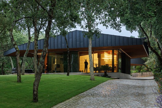 Casa CC – Quinta dos Carvalhos / Inception Architects Studio