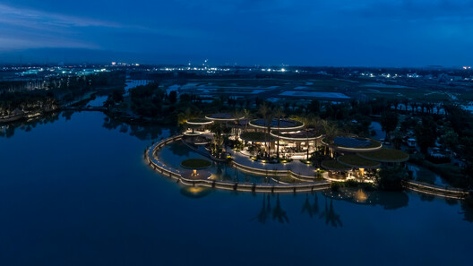 Lotus Clubhouse / MIA Design Studio - Image 9 of 16