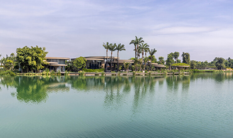 Lotus Clubhouse / MIA Design Studio - Image 5 of 16