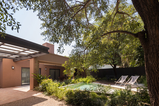 House around the Tree / otro estudio - Image 11 of 21