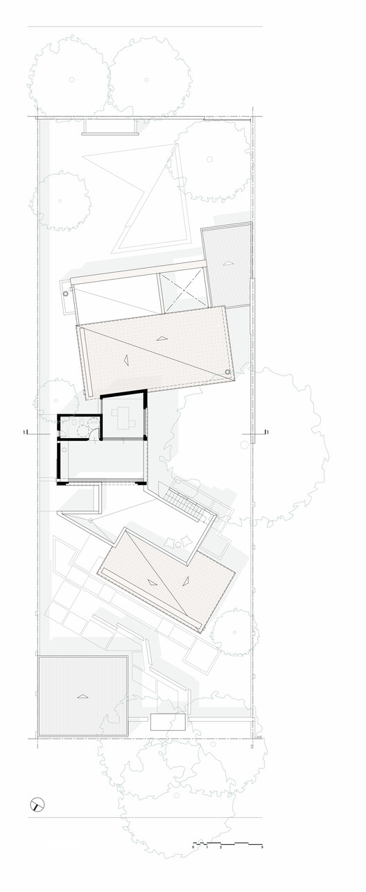 Casa rodeada de árboles/Otro estudio - Imagen 18 de 21