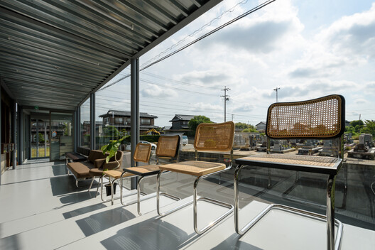 Clinic O / Takayuki Kuzushima and Associates - Interior Photography, Chair, Balcony